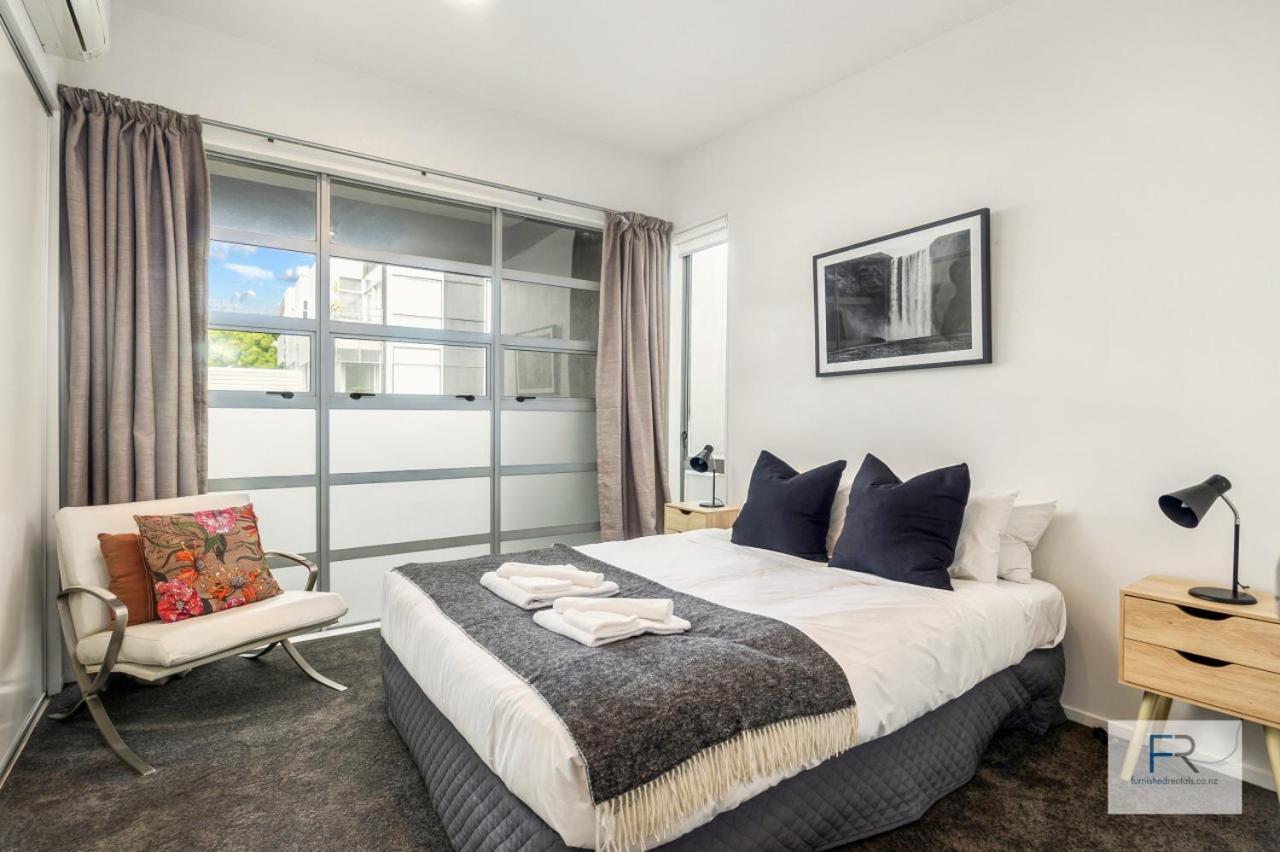 Executive Townhouse By Furnished