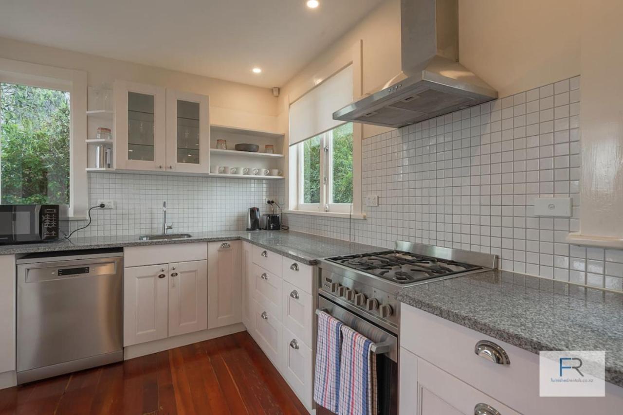 Charming Takapuna Holiday home