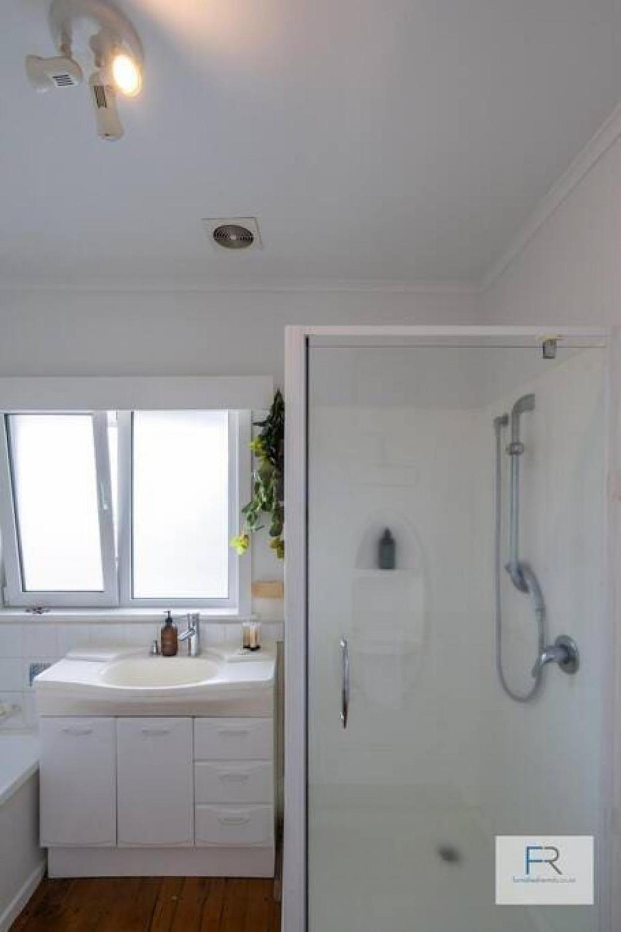 Charming Forrest Hill Holiday home Auckland