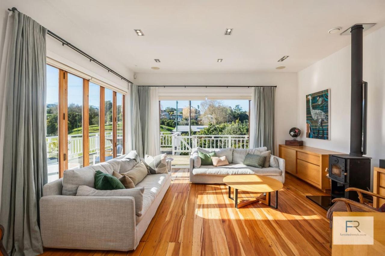 Holiday home Magnificent Parkside Retreat Auckland