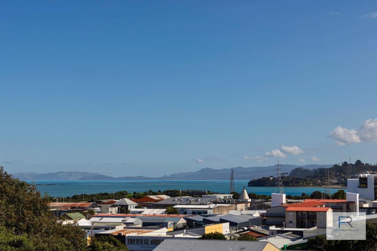 Manukau Harbour Views Apartment