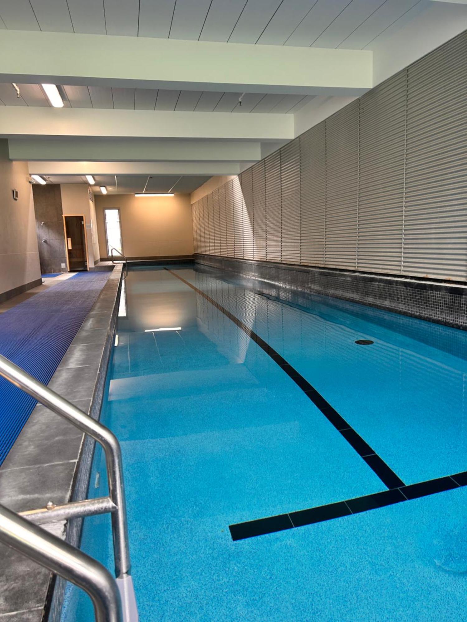 Newmarket Fully Furnished 2 Bedrooms Apartment *