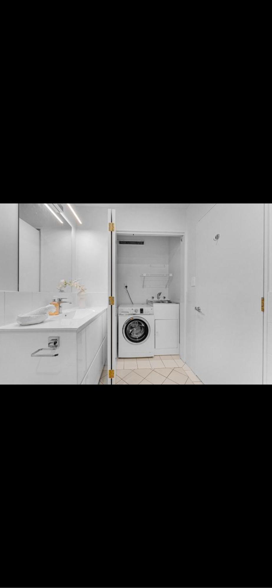 Newmarket Fully Furnished 2 Bedrooms Apartment Auckland