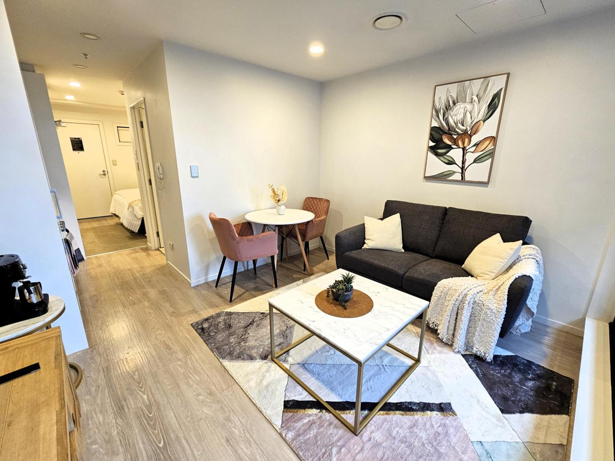 Apartment Urban Oasis - Spa, Pool And Kitchen *
