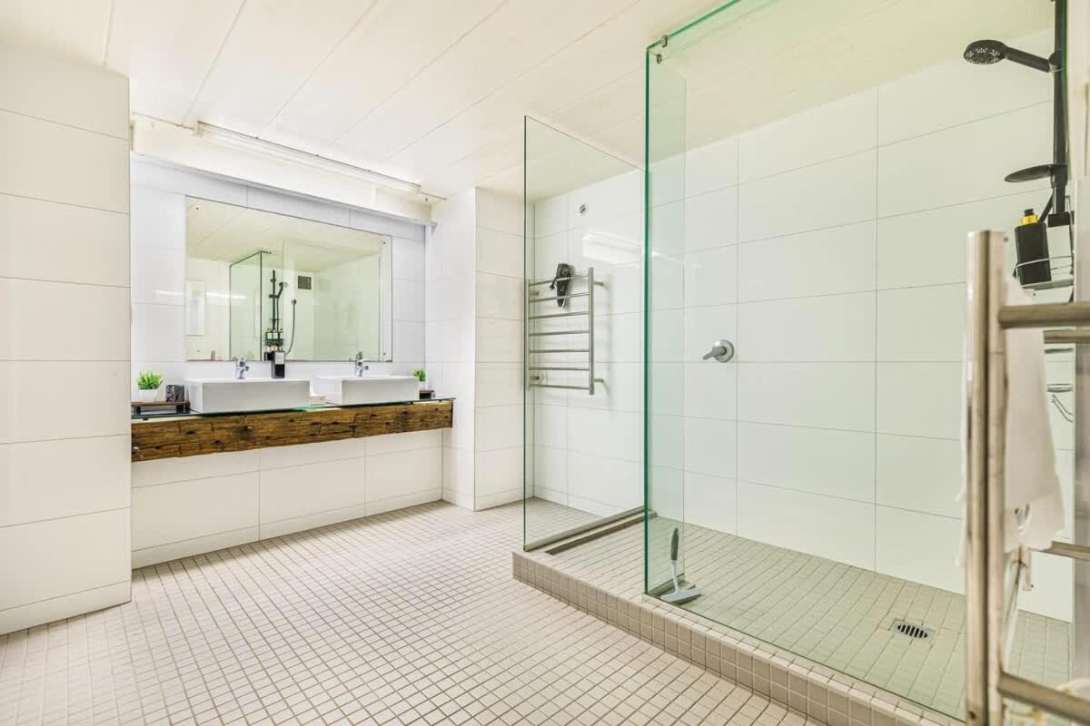 Cosy Double In The Heart Of K Road- Shared Apartment