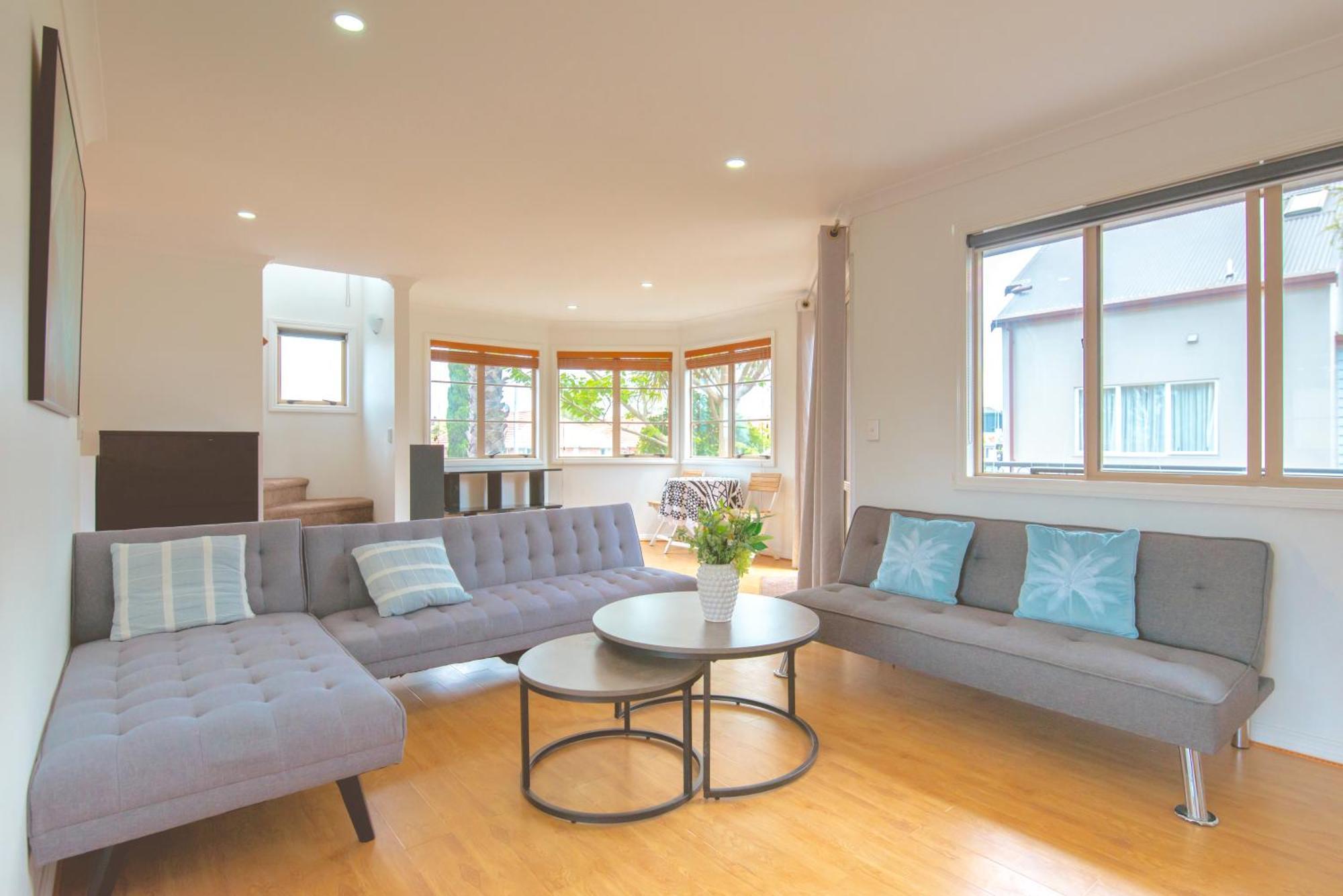 Casa de férias Epsom 4 Bedroom Holiday *