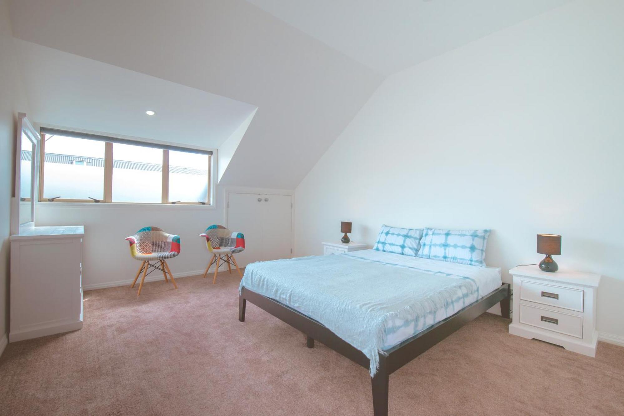 Epsom 4 Bedroom Holiday *
