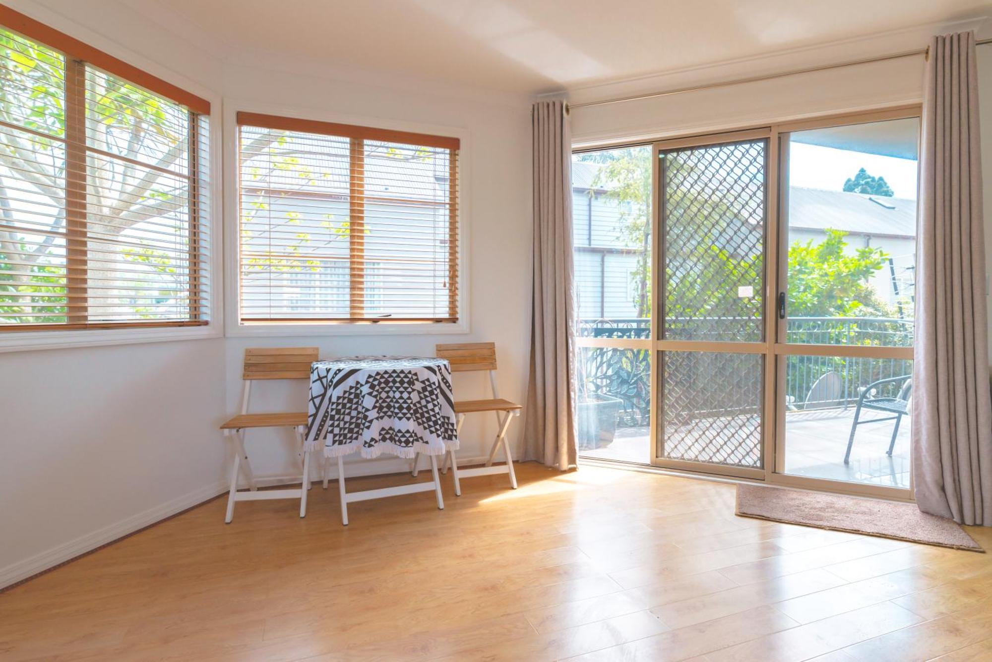 Epsom 4 Bedroom Holiday Holiday home