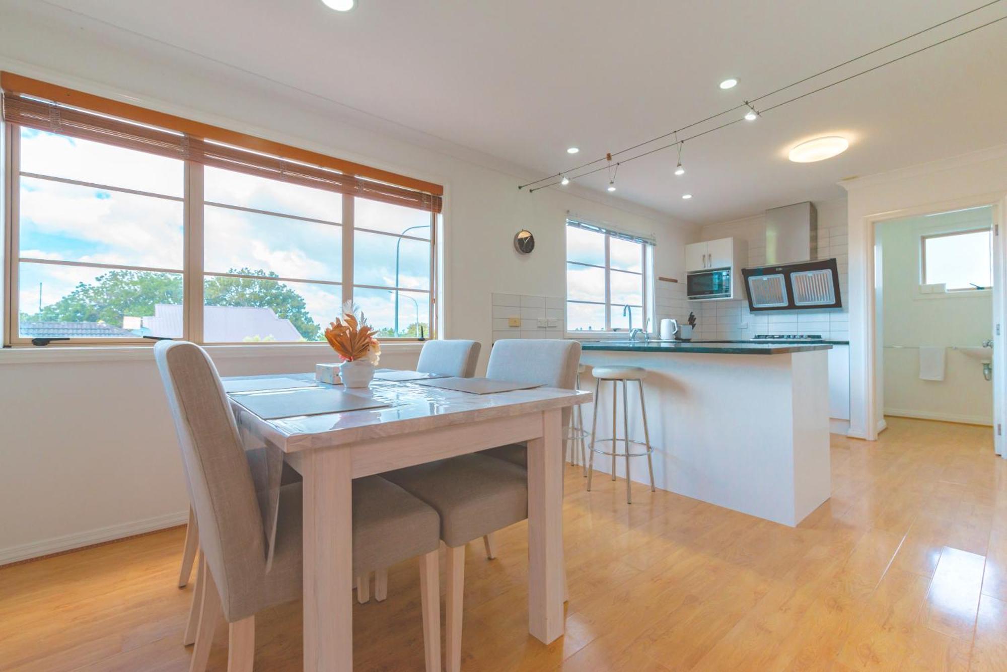 Epsom 4 Bedroom Holiday * Auckland