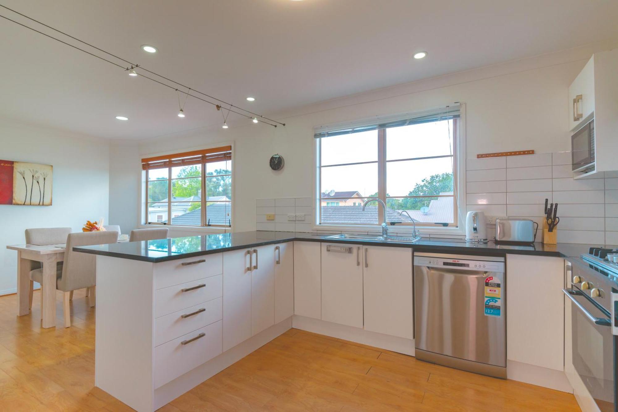 Casa de férias Epsom 4 Bedroom Holiday *