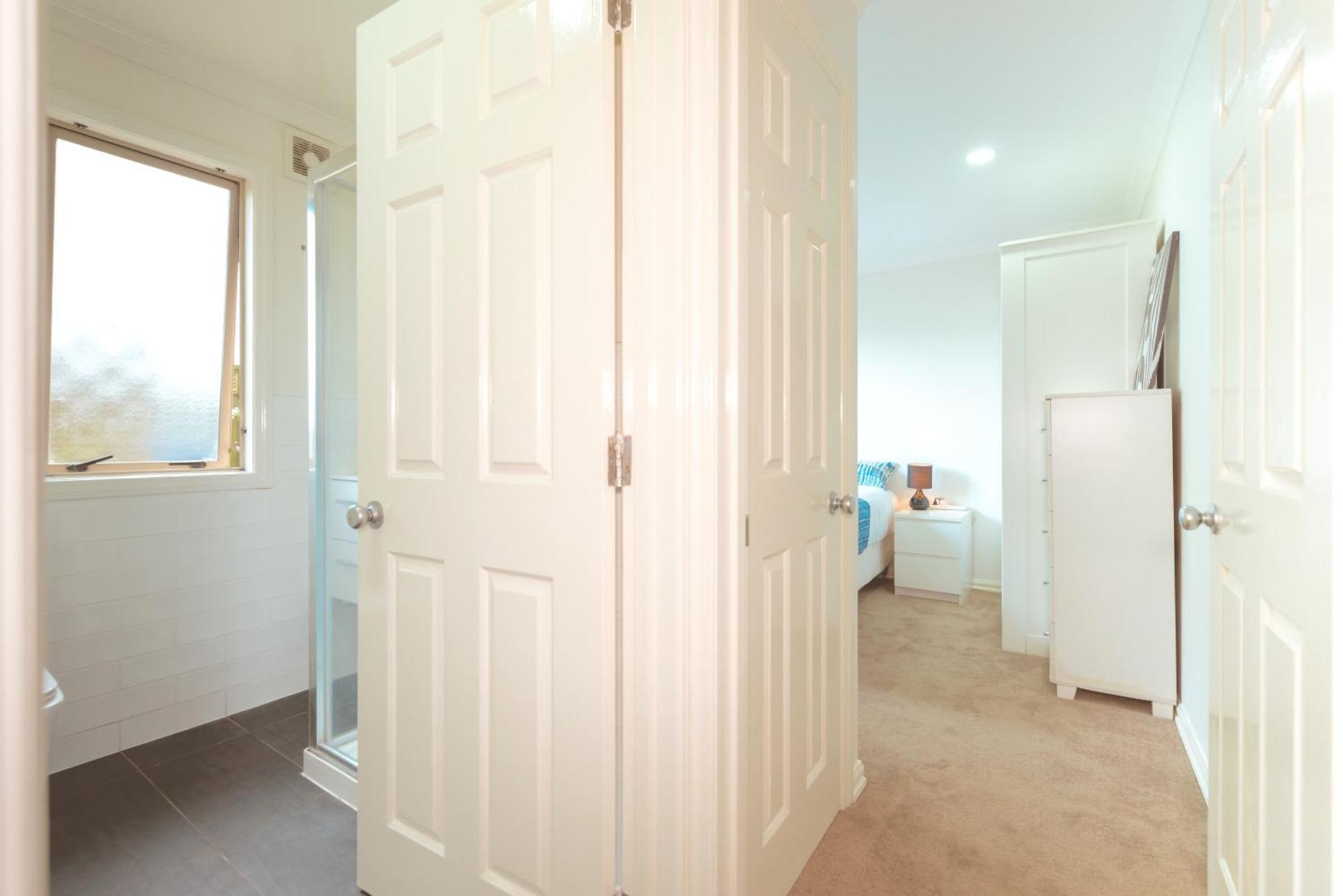 Epsom 4 Bedroom Holiday *