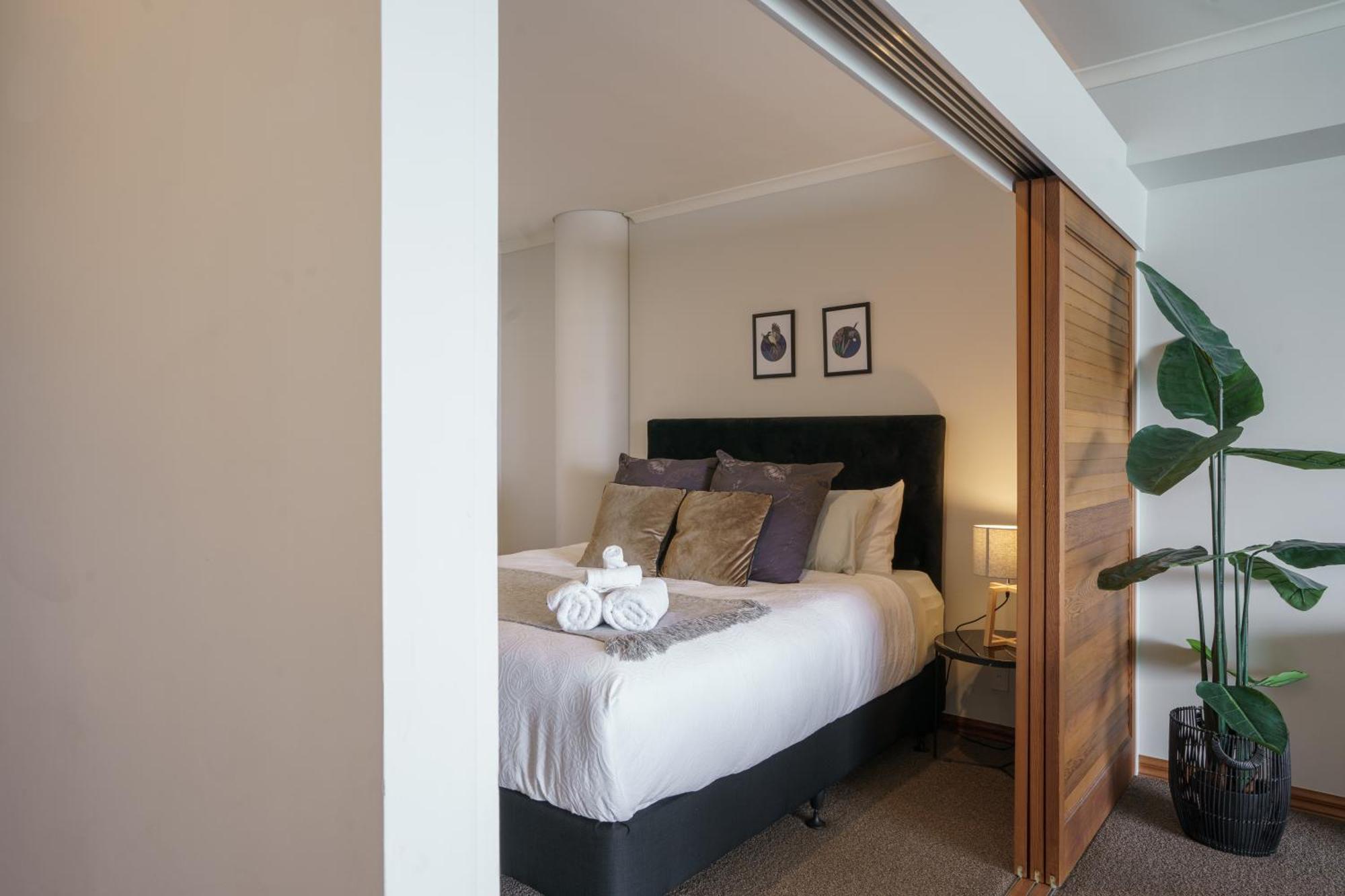 Princes Wharf - Bridge View Apartment *