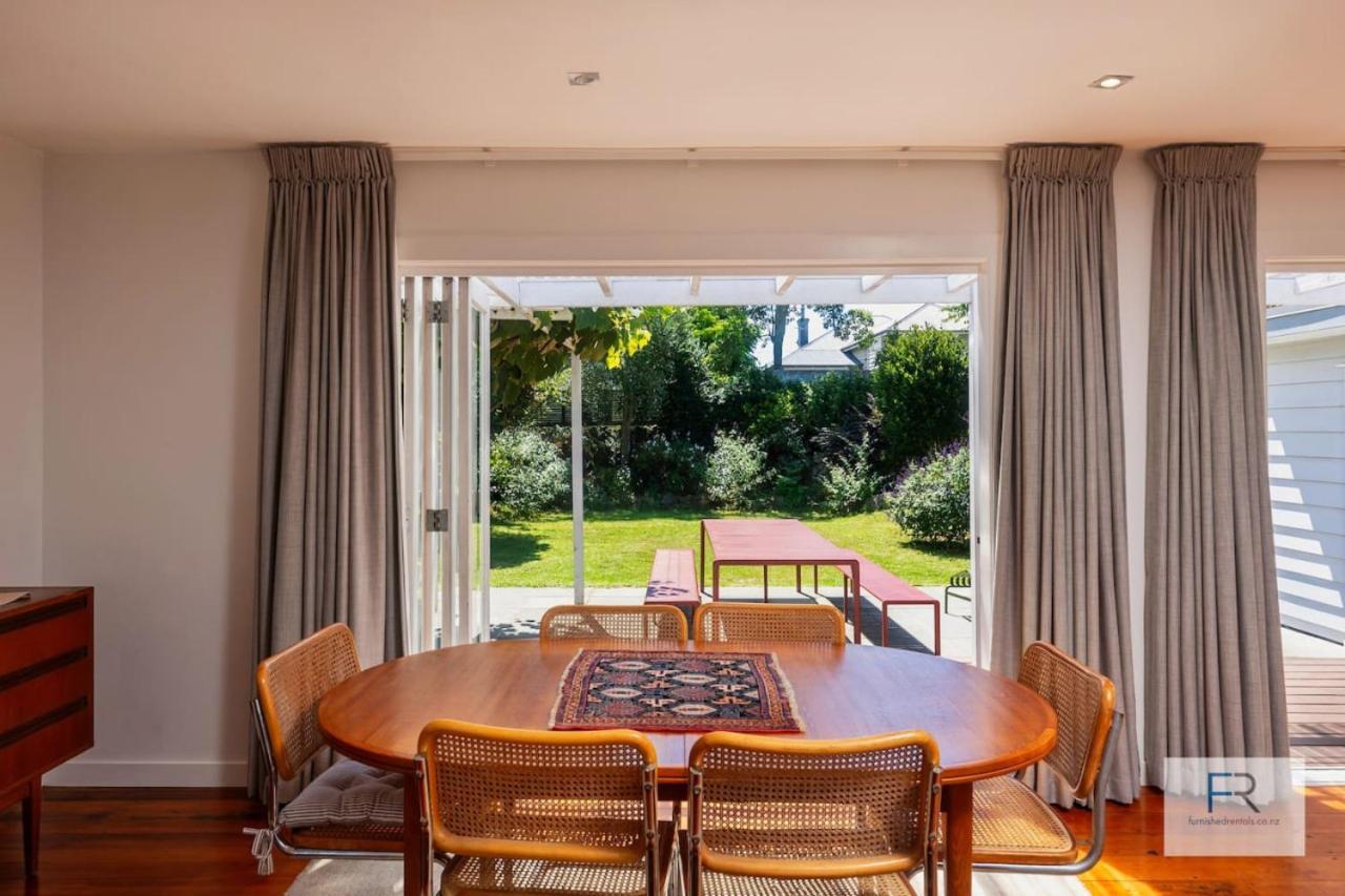 Delightful Garden Holiday home