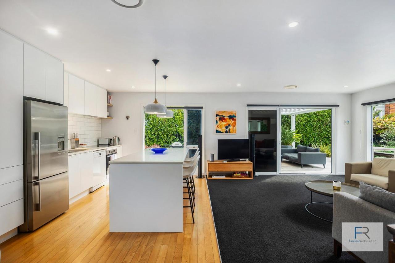 Stylish Northcote Point *