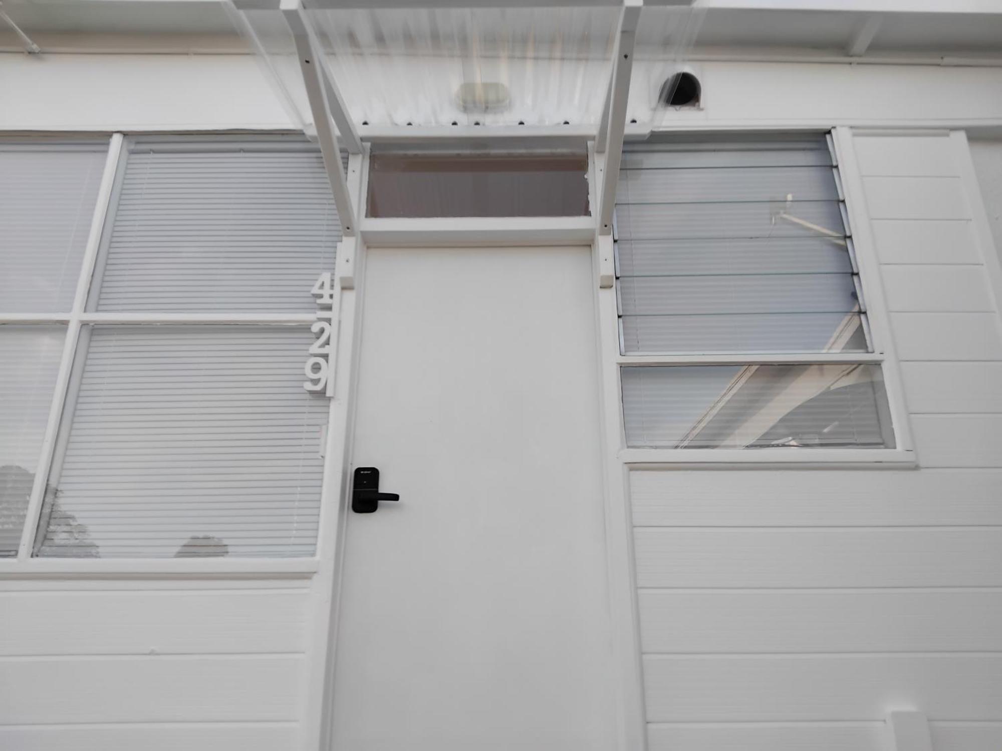 Sweet At Blockhouse Bay Holiday home *