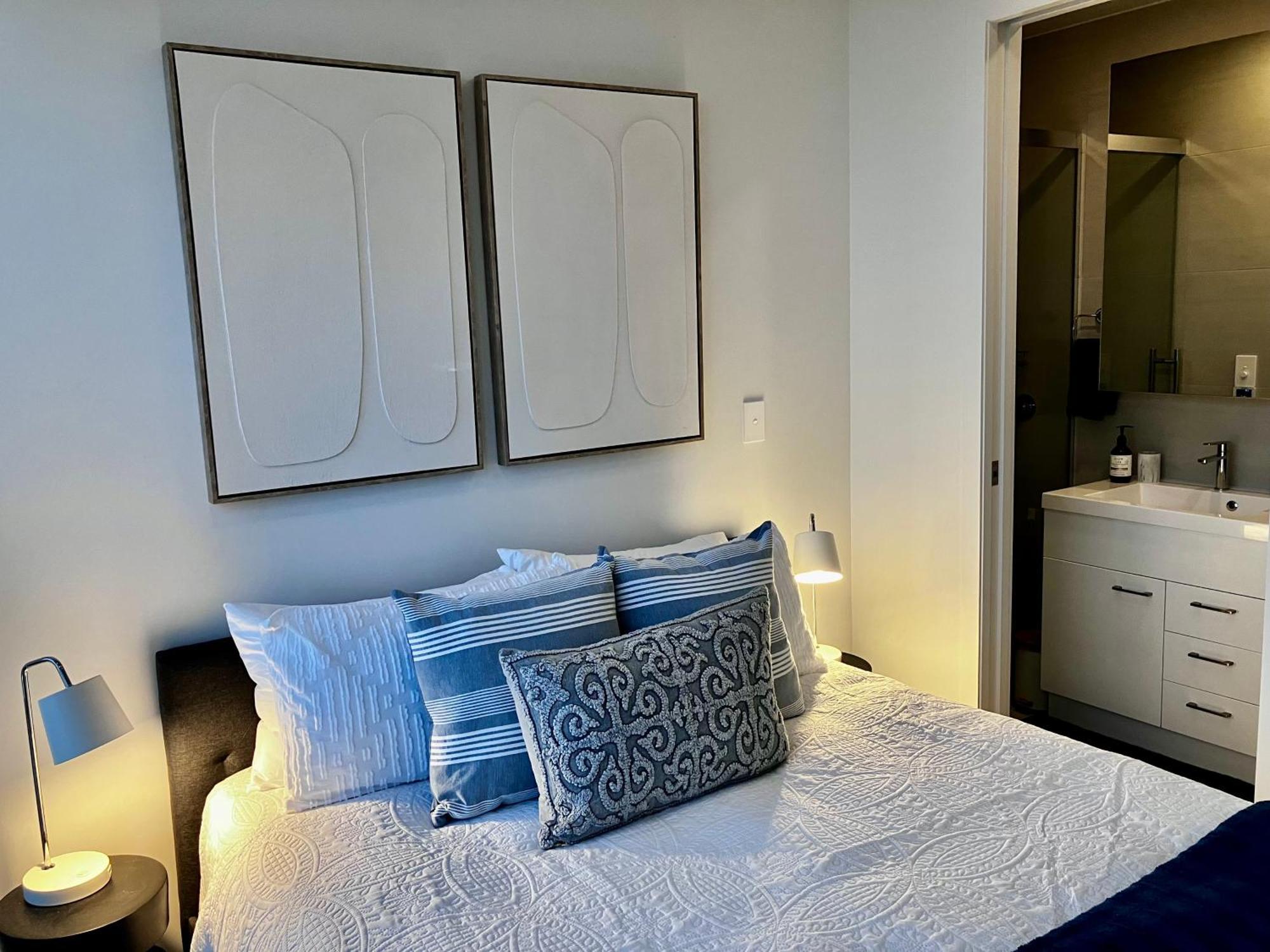 New Condo, Auckland, 3br, Pool, Gym, Parking Apartment Auckland