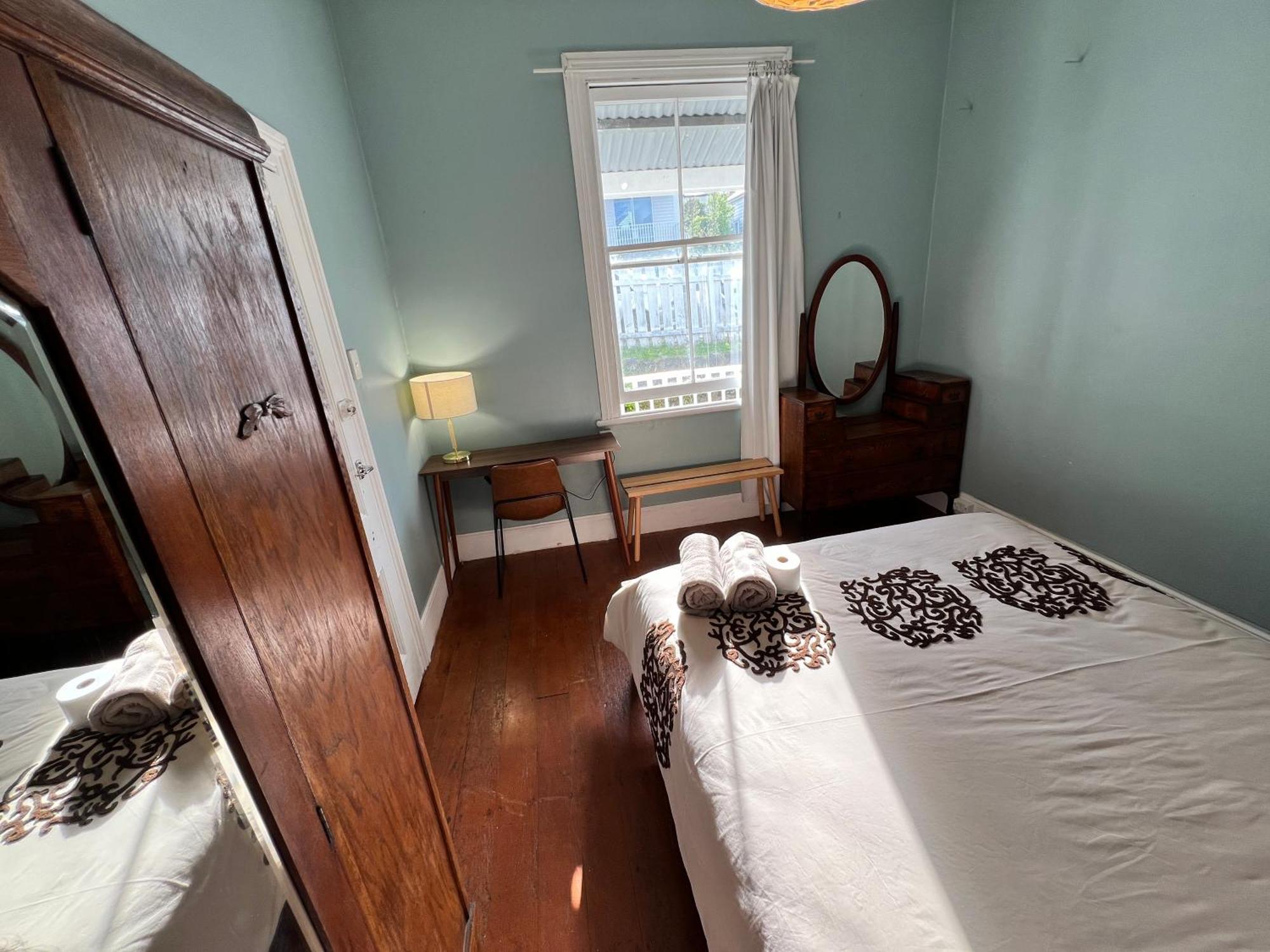 Ponsonby Paget House Homestay