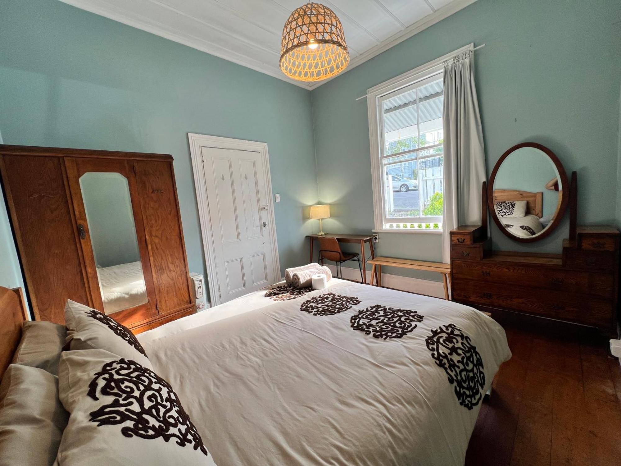 Homestay Ponsonby Paget House *