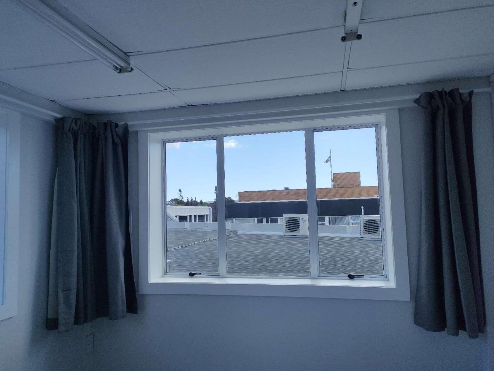 4 Beds Including 1 Double Bed, 1 Single Beds, 2 Double Sofa Beds, 2, 37 Totara Avenue, New Lynn Apartment Auckland
