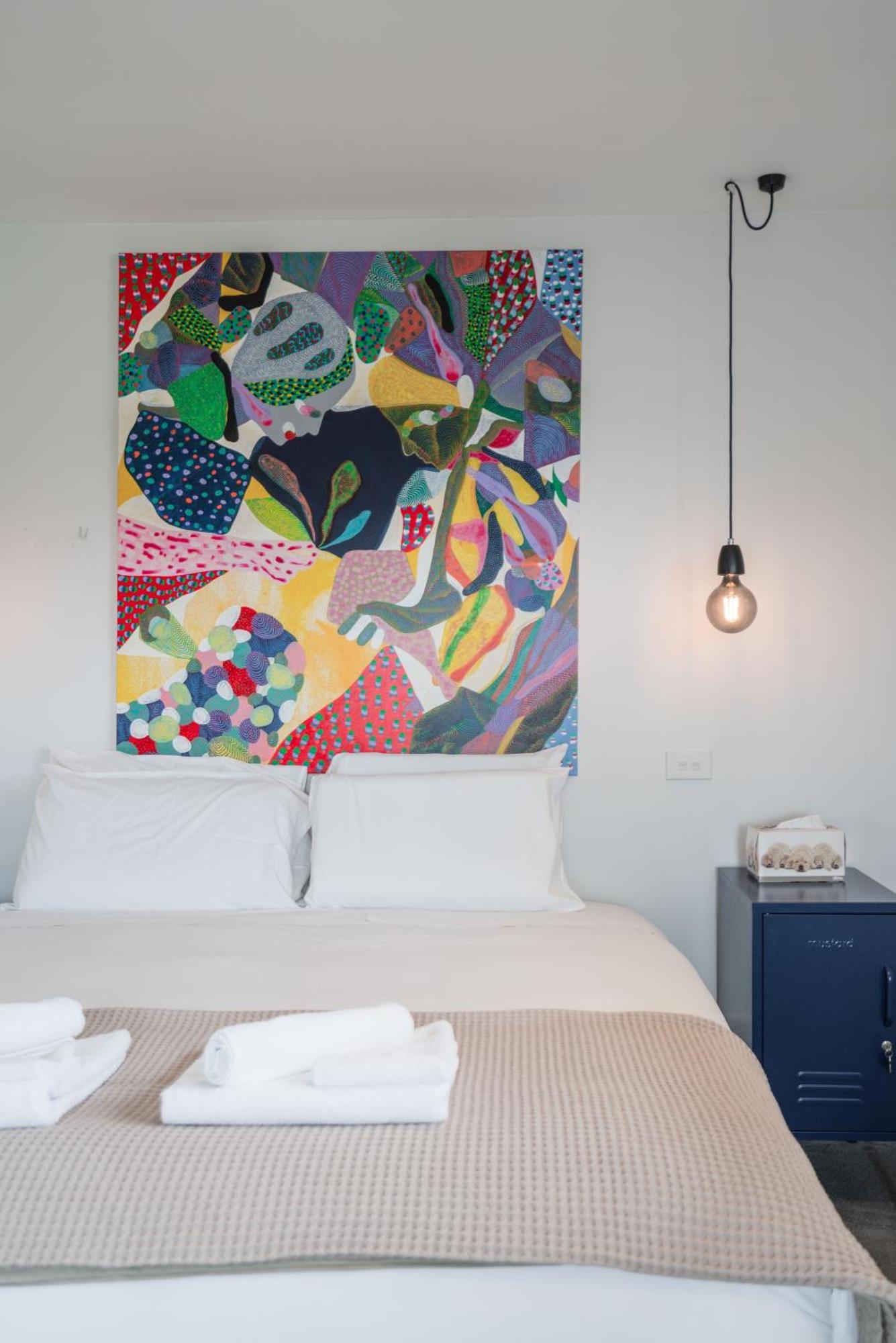 Stunning Poolside Holiday home Auckland