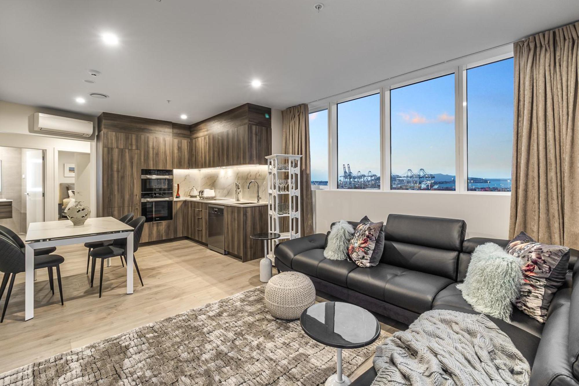Apartment Bright 2br Penthouse Family Friendly Near Arena *