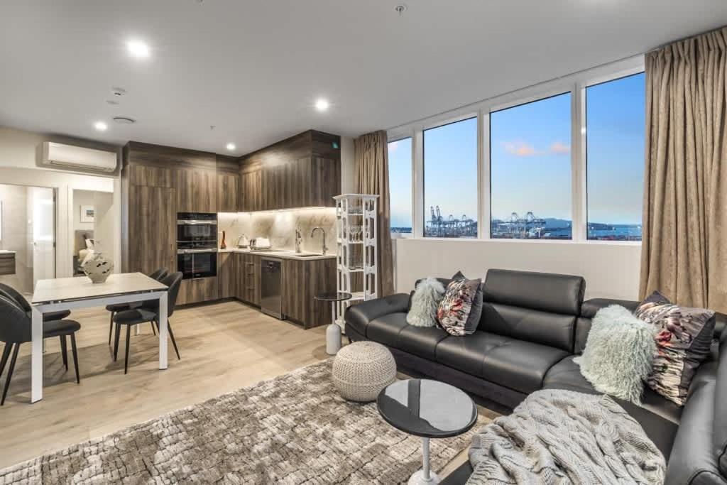 Bright 2br Penthouse Family Friendly Near Arena Auckland