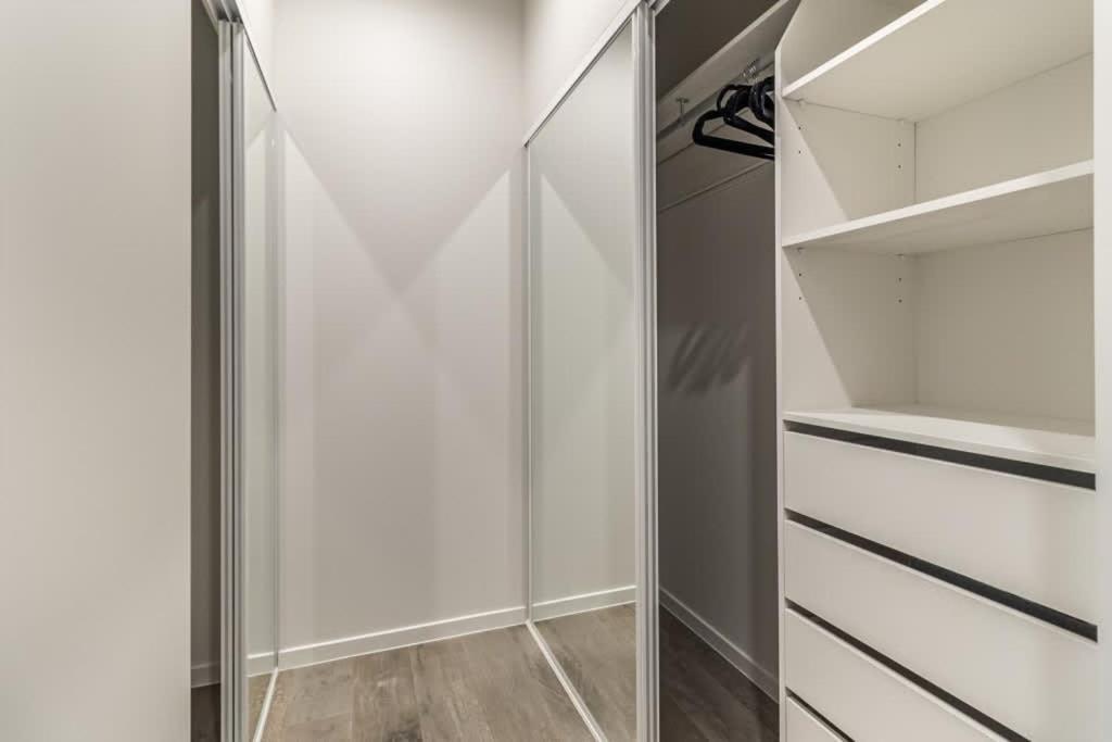 Bright 2br Penthouse Family Friendly Near Arena *