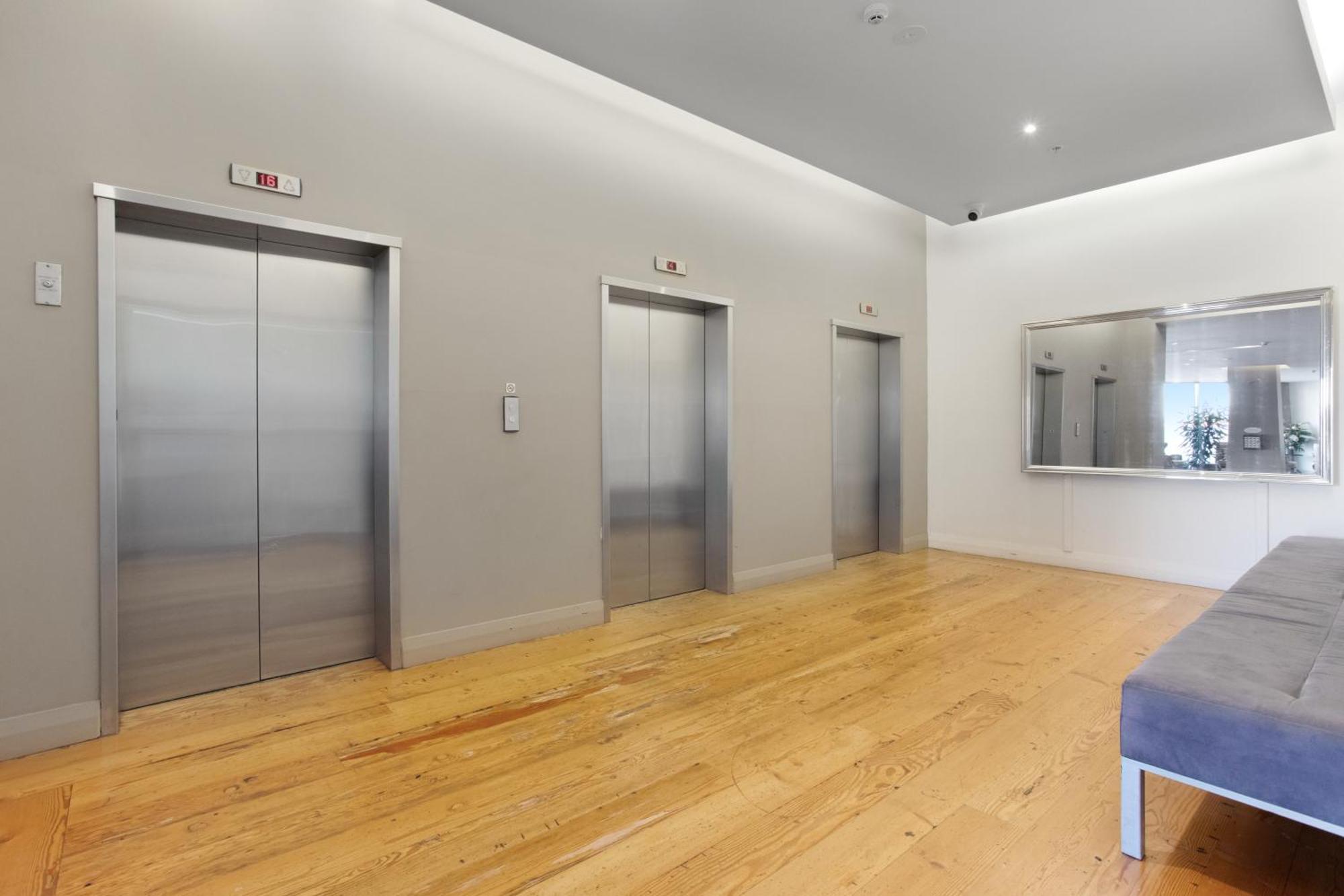 Skyline With Parking, Pool, And Sea Views Apartment *
