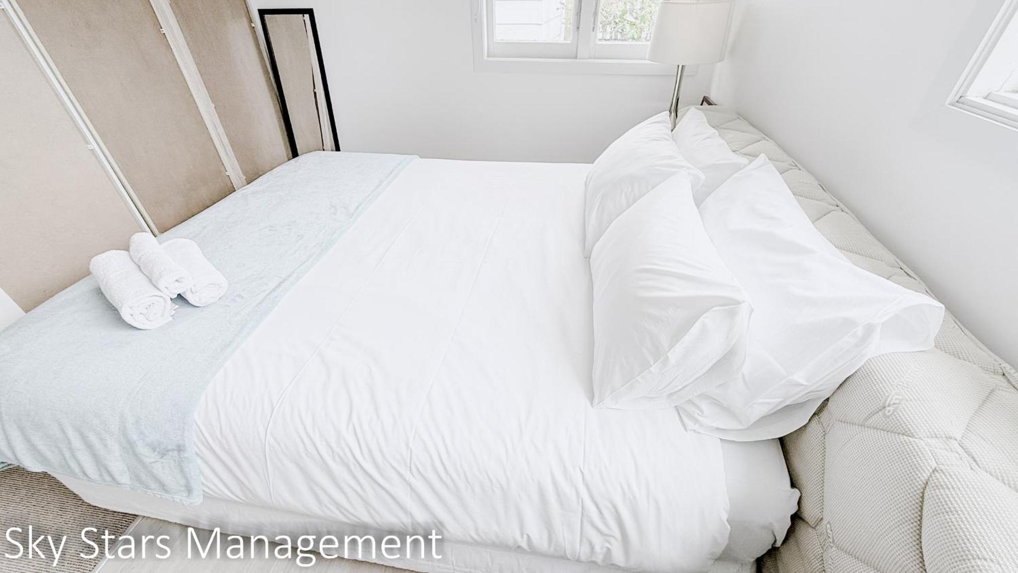 Holiday home Hot Deal! Sky Stars Spacious Walk To Close To Cbd