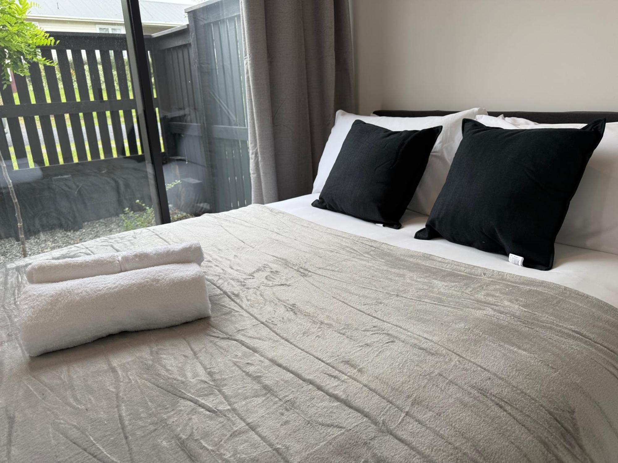 Villa Hot Deal! Brand New Townhouse Close To Rainbow's End *