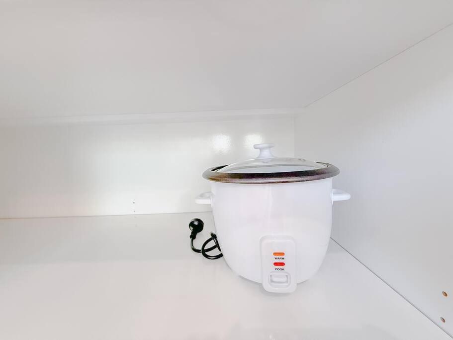 Hot Deal! Stunning Modern House In Ellerslie *