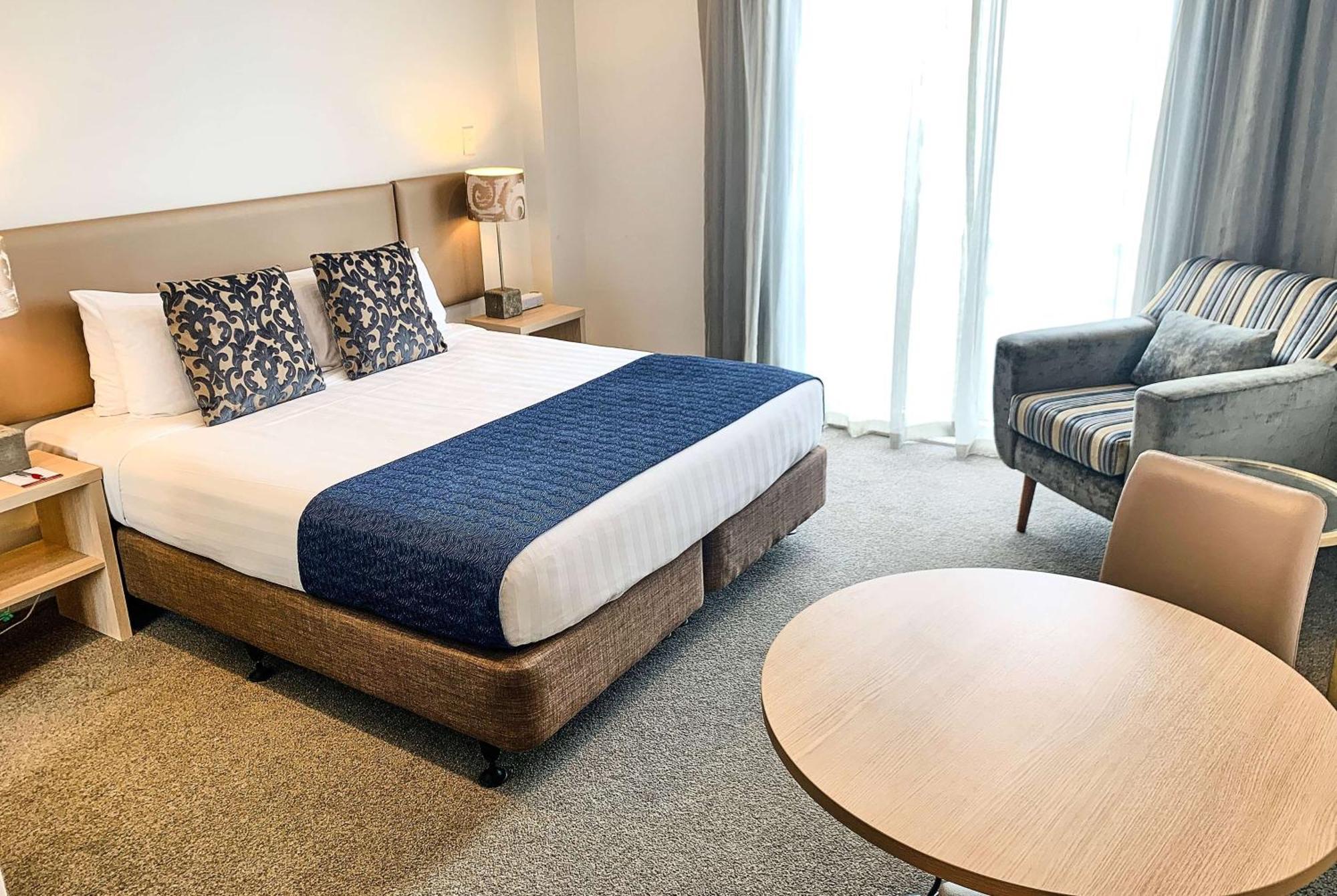 Ramada By Wyndham Albany Auckland