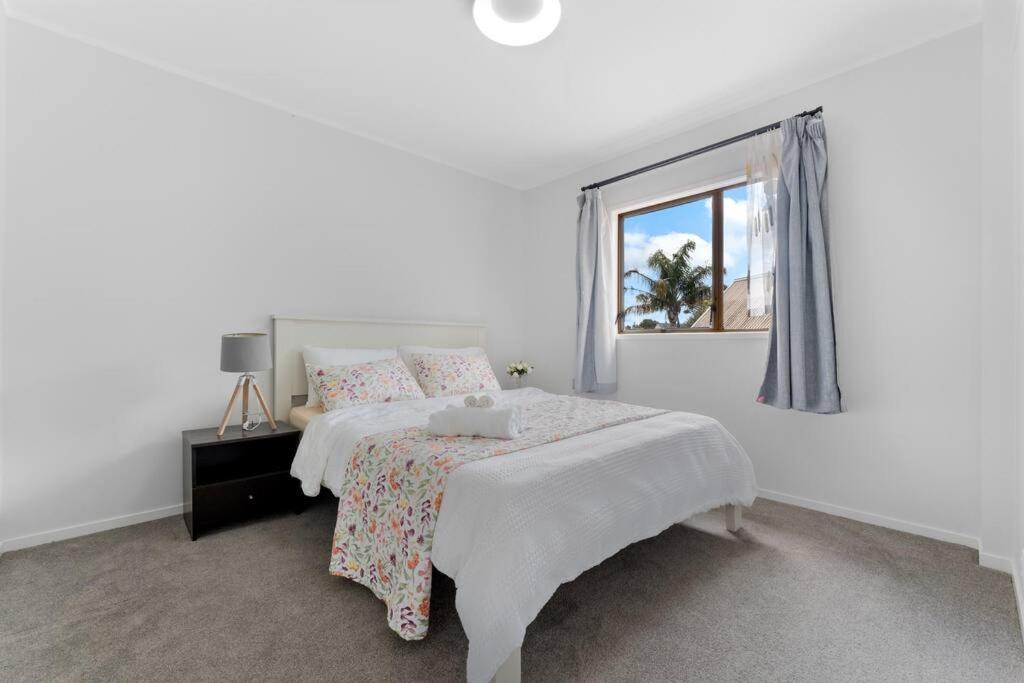 Cozy 2-bedroom Unit With Private Bath In Torbay