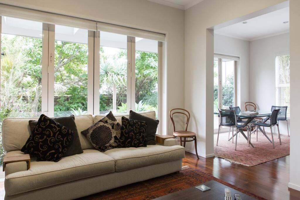Parnell Ridge Top Townhouse Apartment Auckland