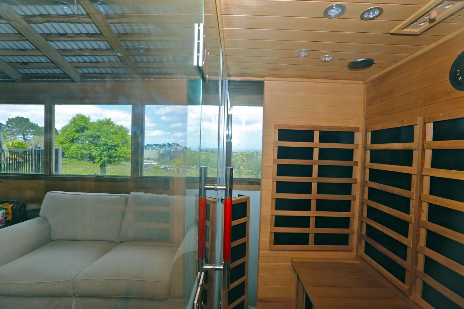 House In Totara Park *
