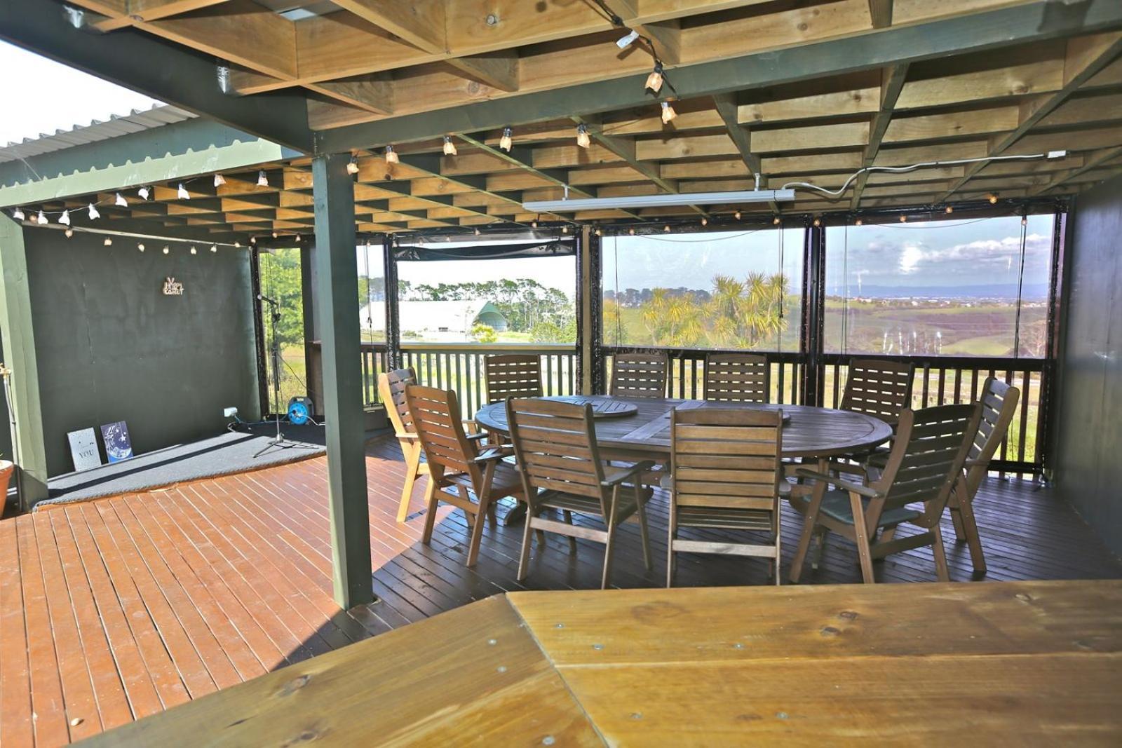 House In Totara Park Holiday home *