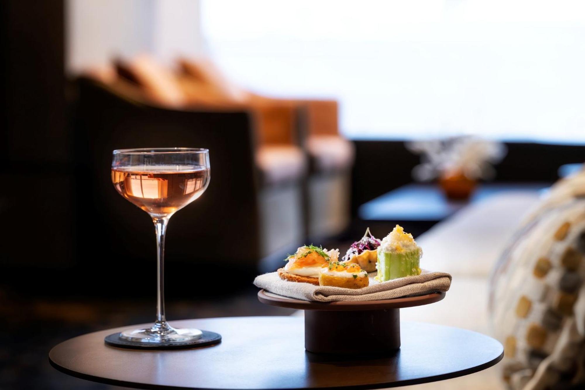 Intercontinental By Ihg