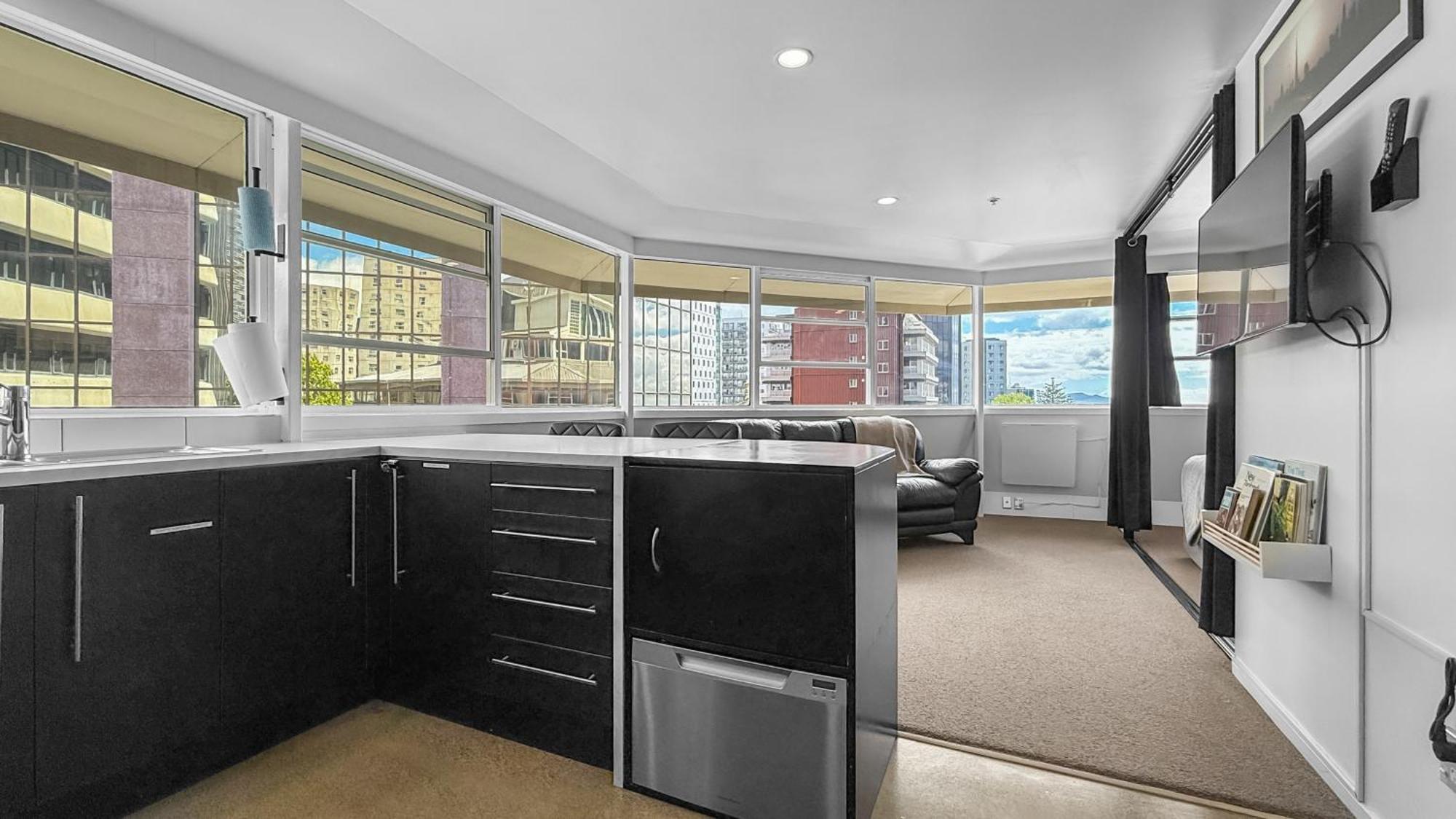 Apartment Whitaker Wish- Spacious, Based With Carpark Auckland