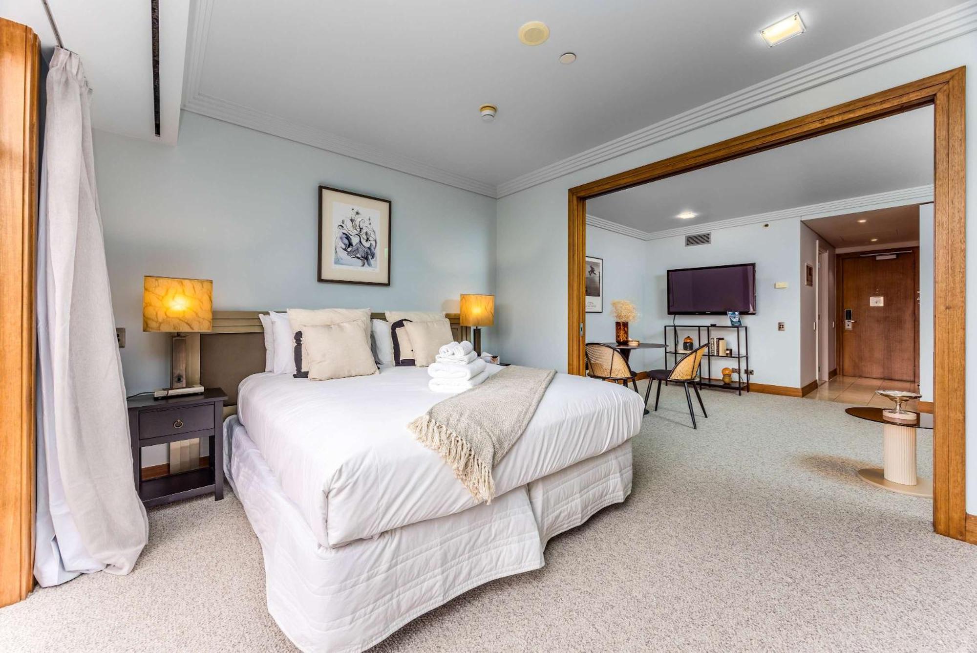 Heart Of 1br Gem With Pool And Gym Access * Auckland