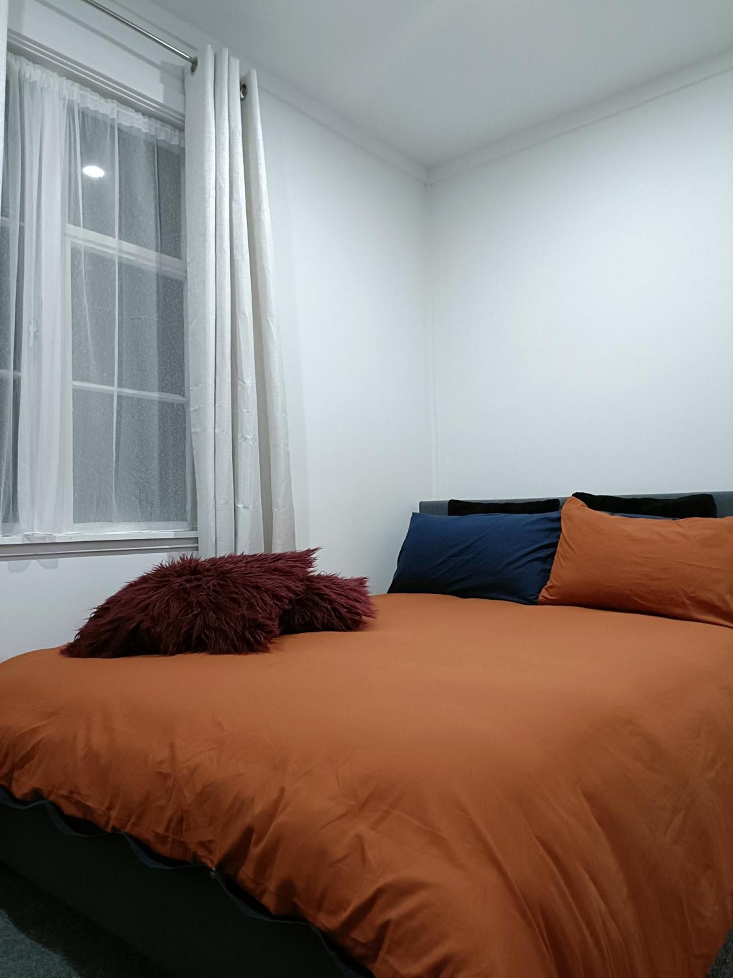 Homestay Modern, Recently Renovated, Entirely Private House With Parking *