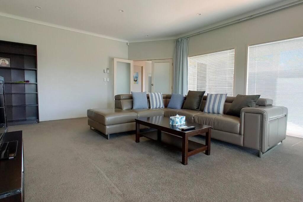 Hot Deal! Sky Stars Coastal Haven Retreat