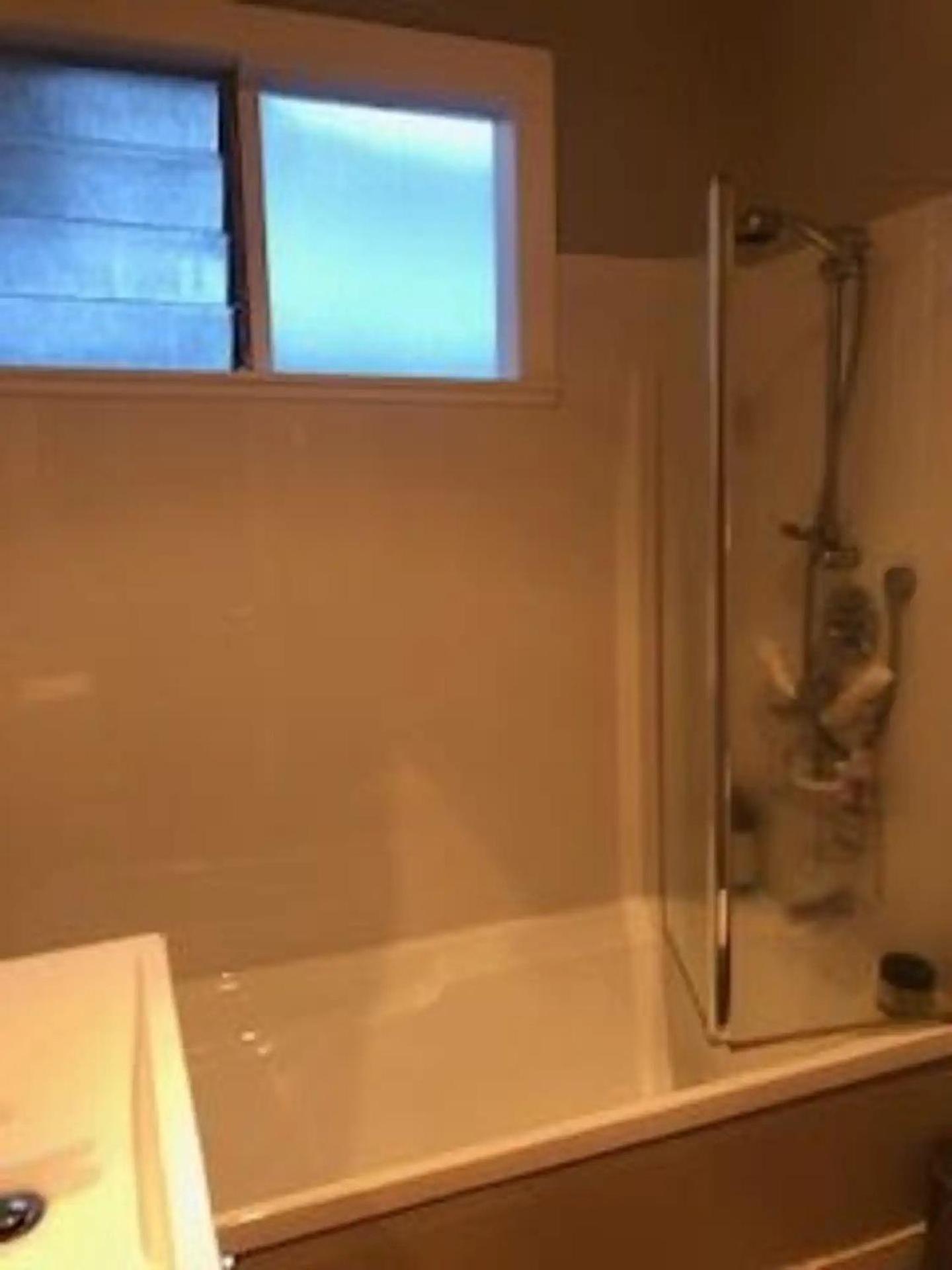 Homestay Cozy At Hillsborough Road - *