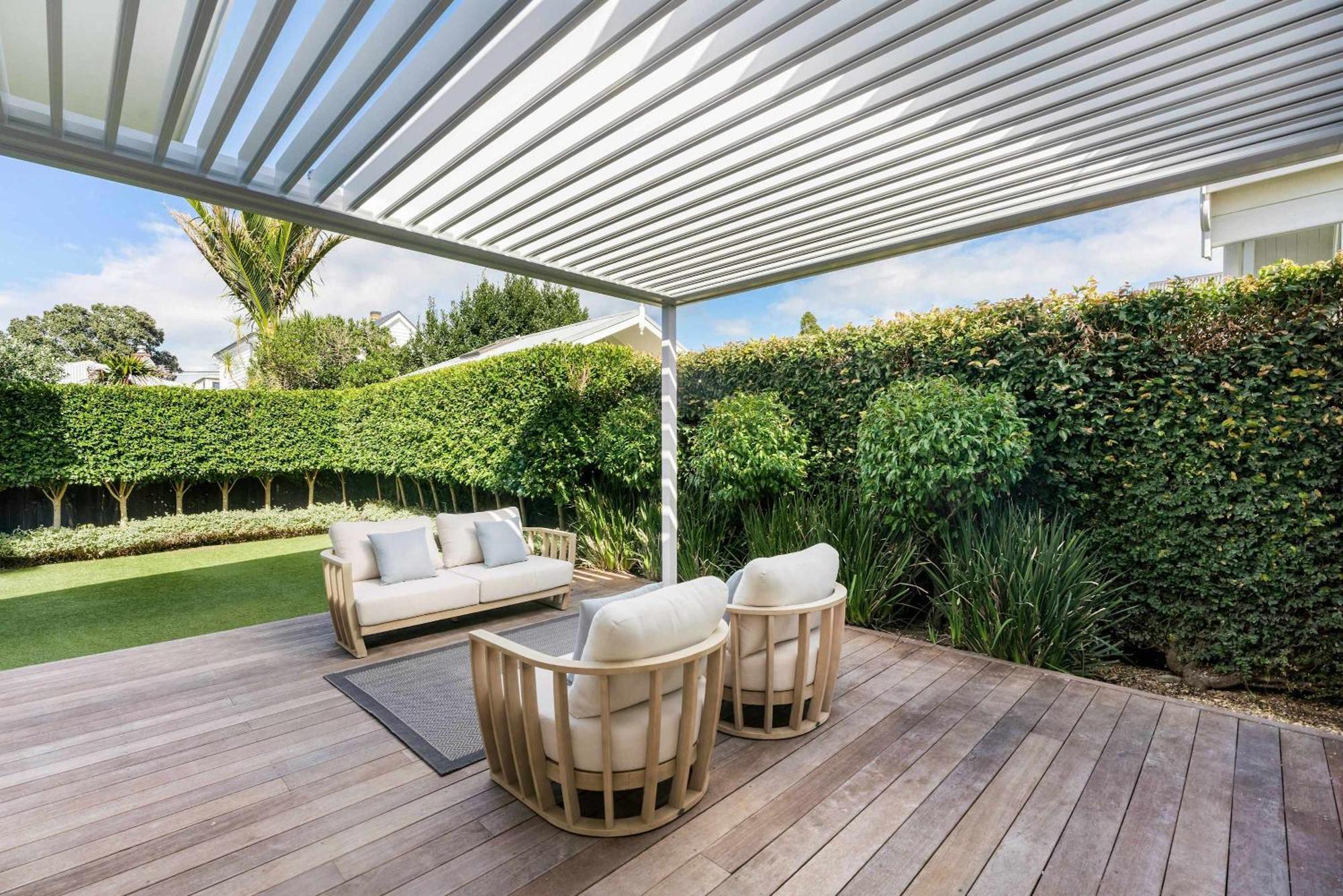 Luxury With Pool Prime Location Auckland