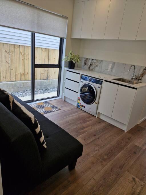 Holiday home Greenstead Retreat 11 Beds, 8 Bedrooms, 5 Baths Auckland