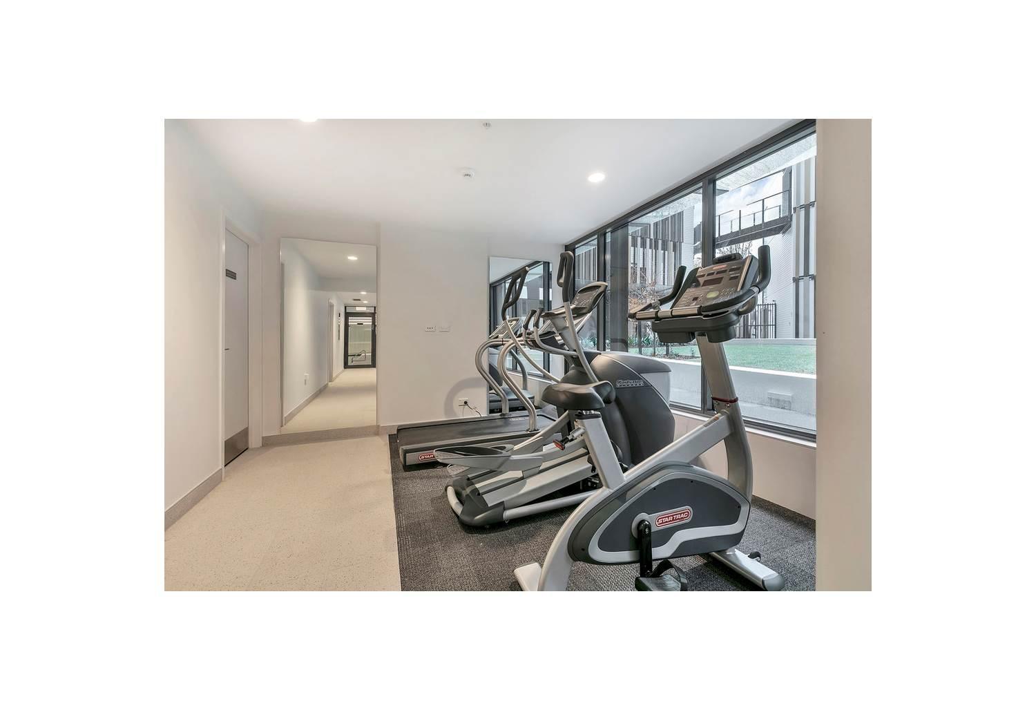 Hot Deal! Sky Stars Haven With Pool In Cbd Heart Apartment Auckland