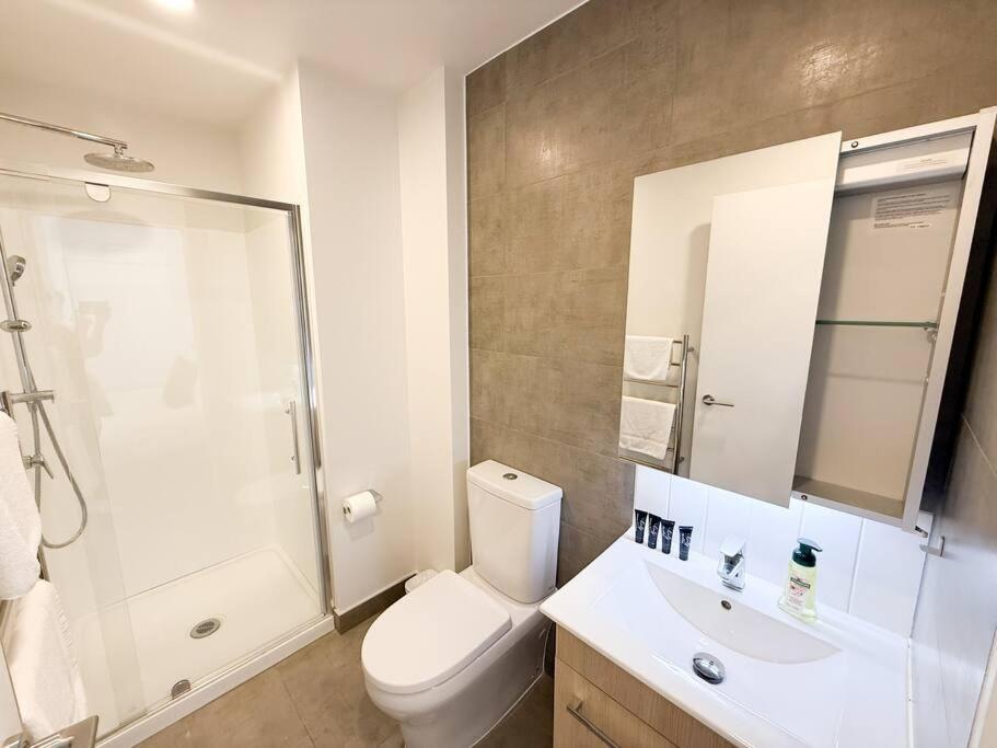 Hot Deal! Sky Stars Haven With Pool In Cbd Heart