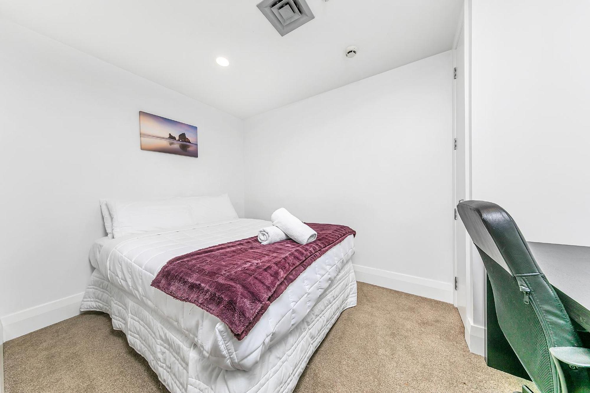 Sophisticated Spacious W Stunning Harbour View Auckland