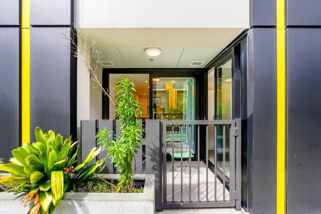 Apartment Stunning And Serene Two-bedroom Auckland