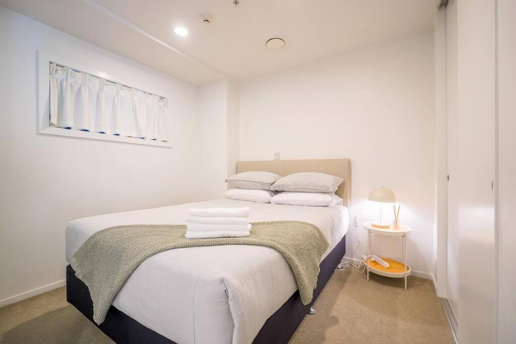 Stunning And Serene Two-bedroom Auckland