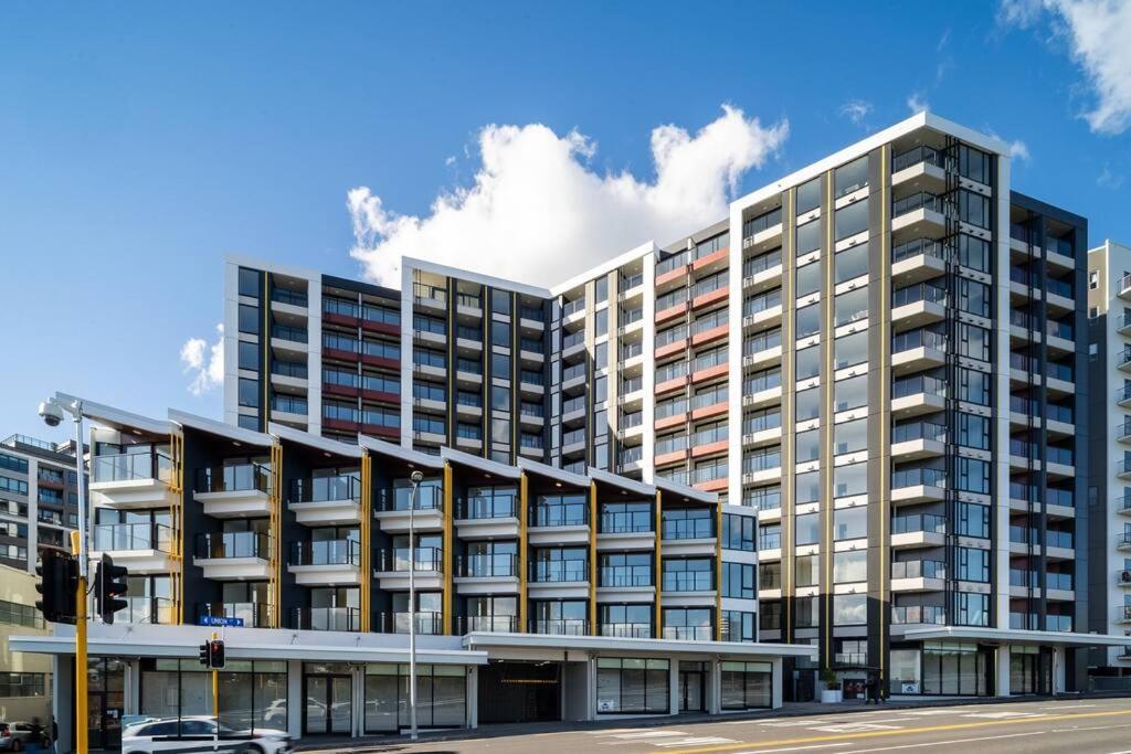 Stunning And Serene Two-bedroom Auckland
